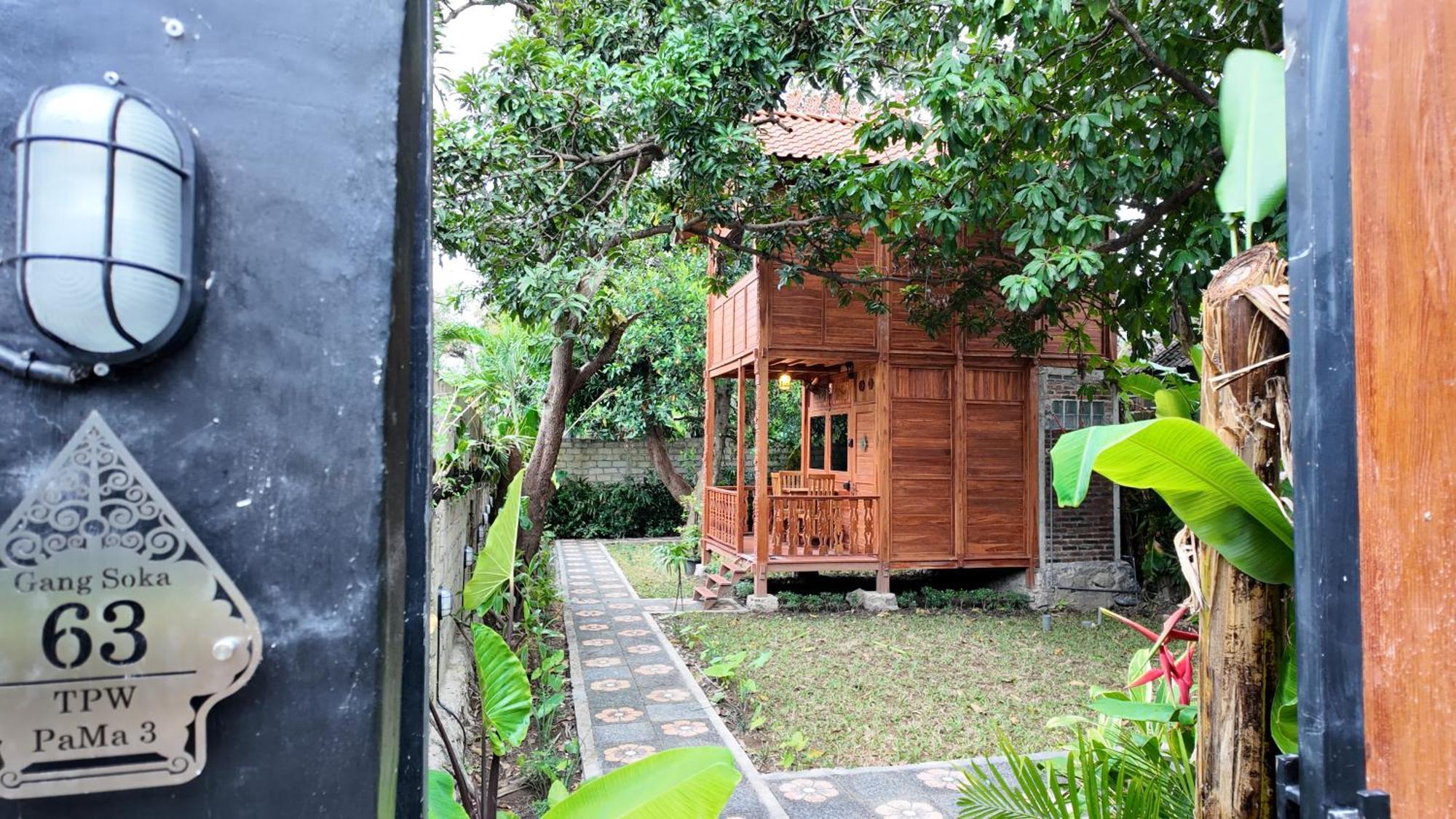 Private Joglo In Heart Of Sanur Villa Exterior photo