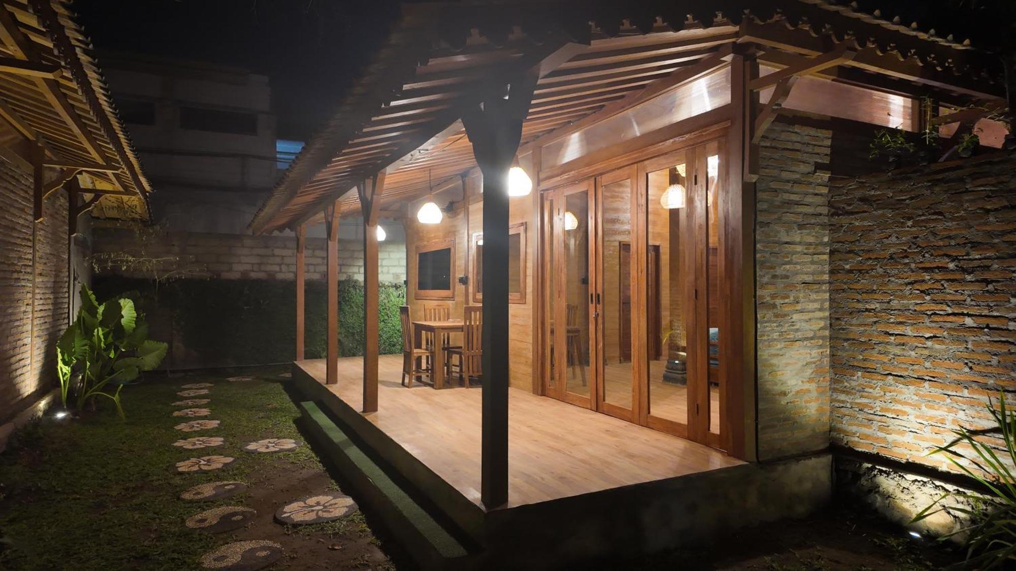 Private Joglo In Heart Of Sanur Villa Exterior photo